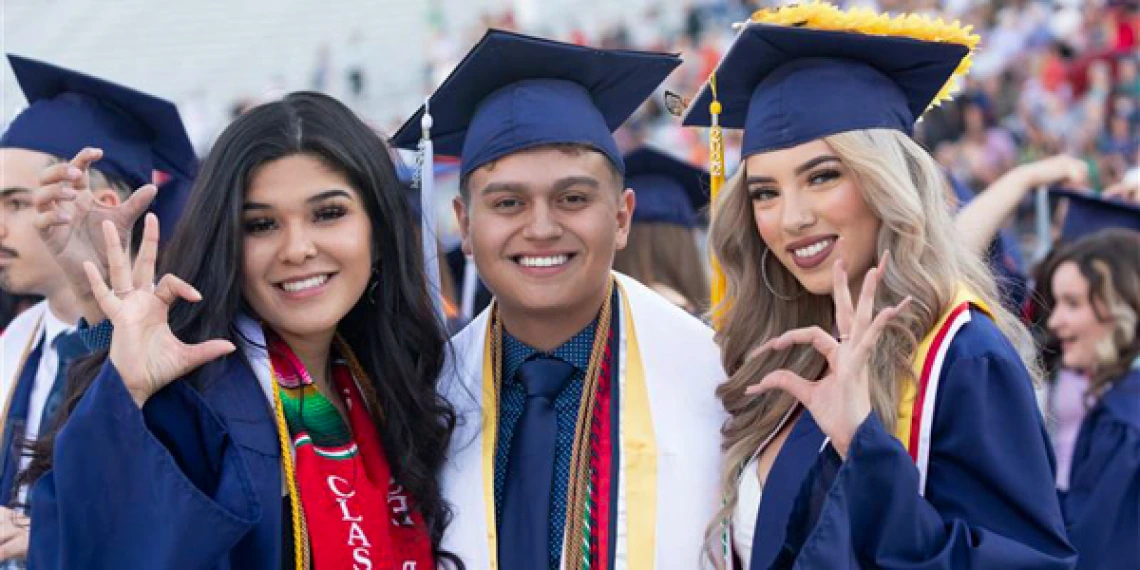 Students at U of A Commencement